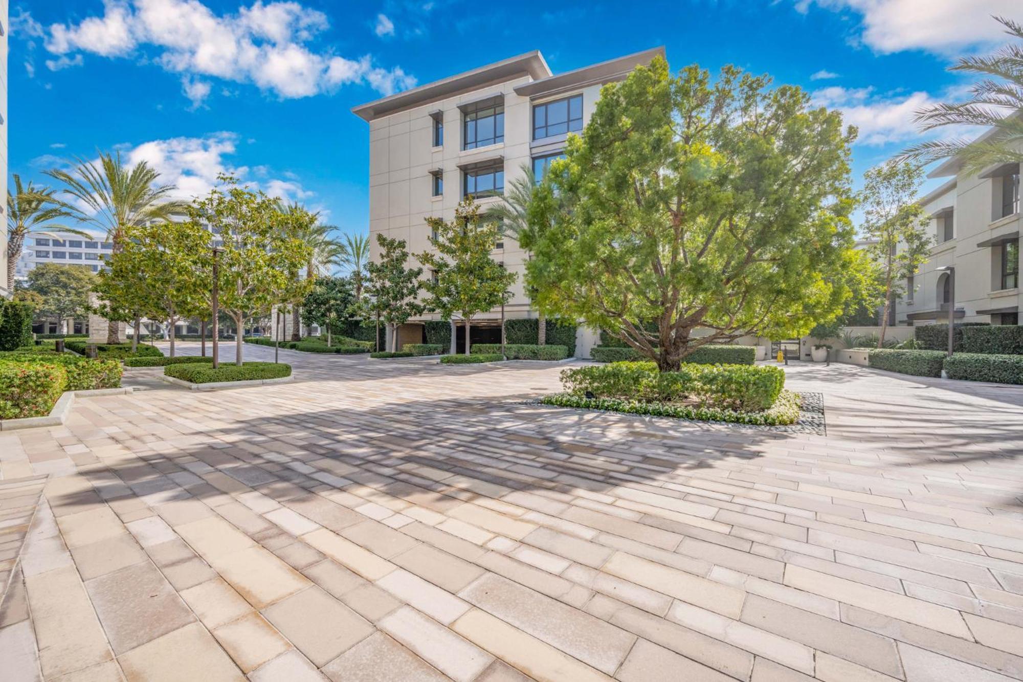 True Luxury Living In Fashion Island With Elevator And Ocean Views Villa Newport Beach Exterior photo